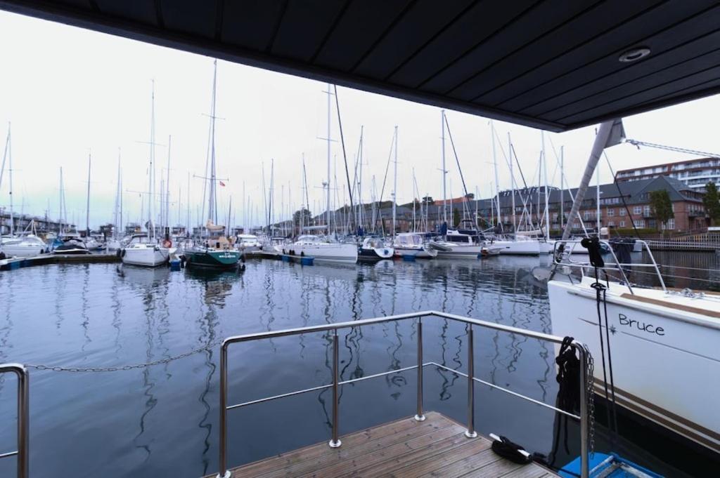 Hausboot Fjord Meeresbrise Mit Dachterrasse In Фленсбург Екстер'єр фото